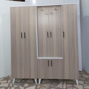 Yedi Kapak Askılı Ahşap Görünümlü Gardırop